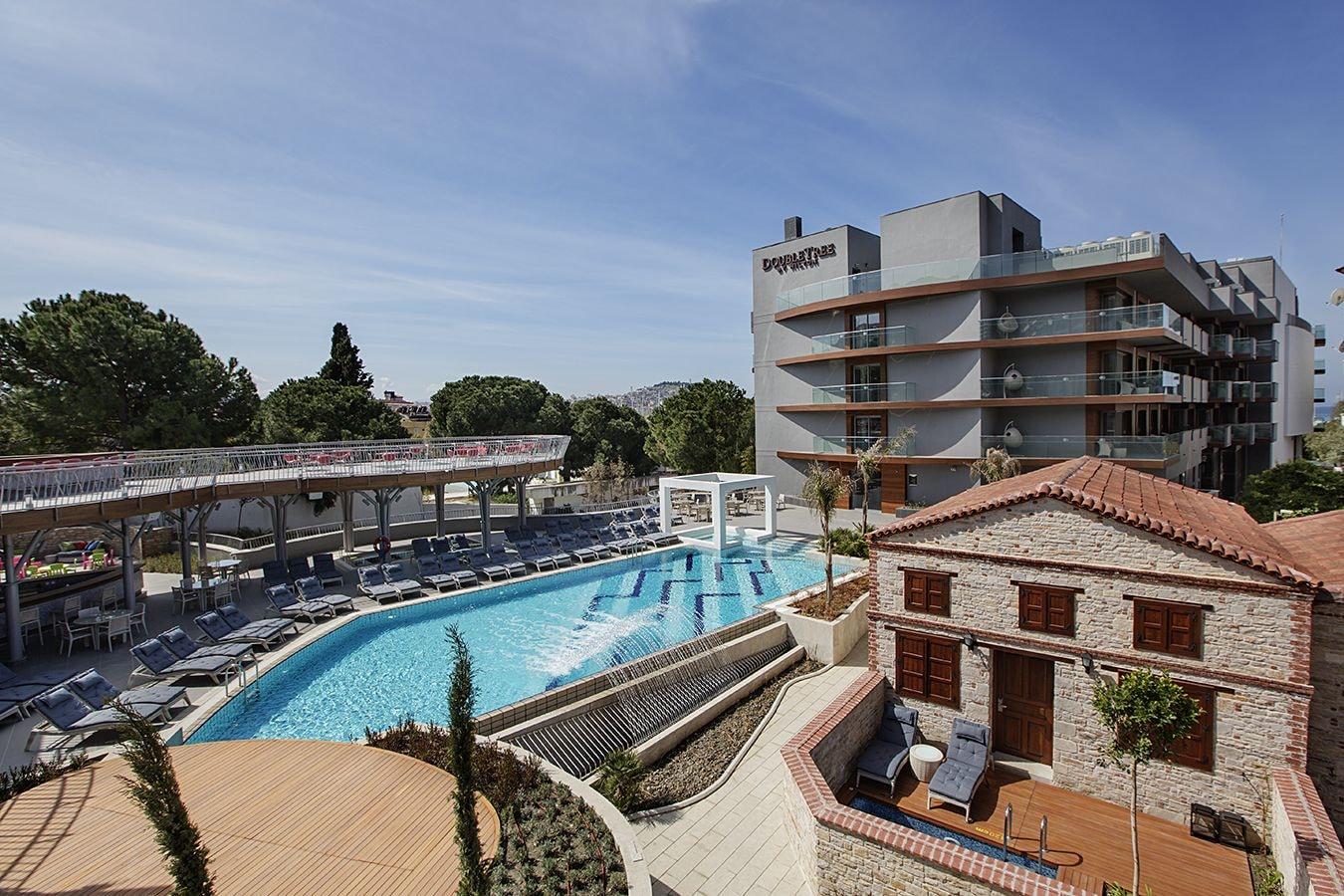 Doubletree By Hilton Kusadasi Bagian luar foto