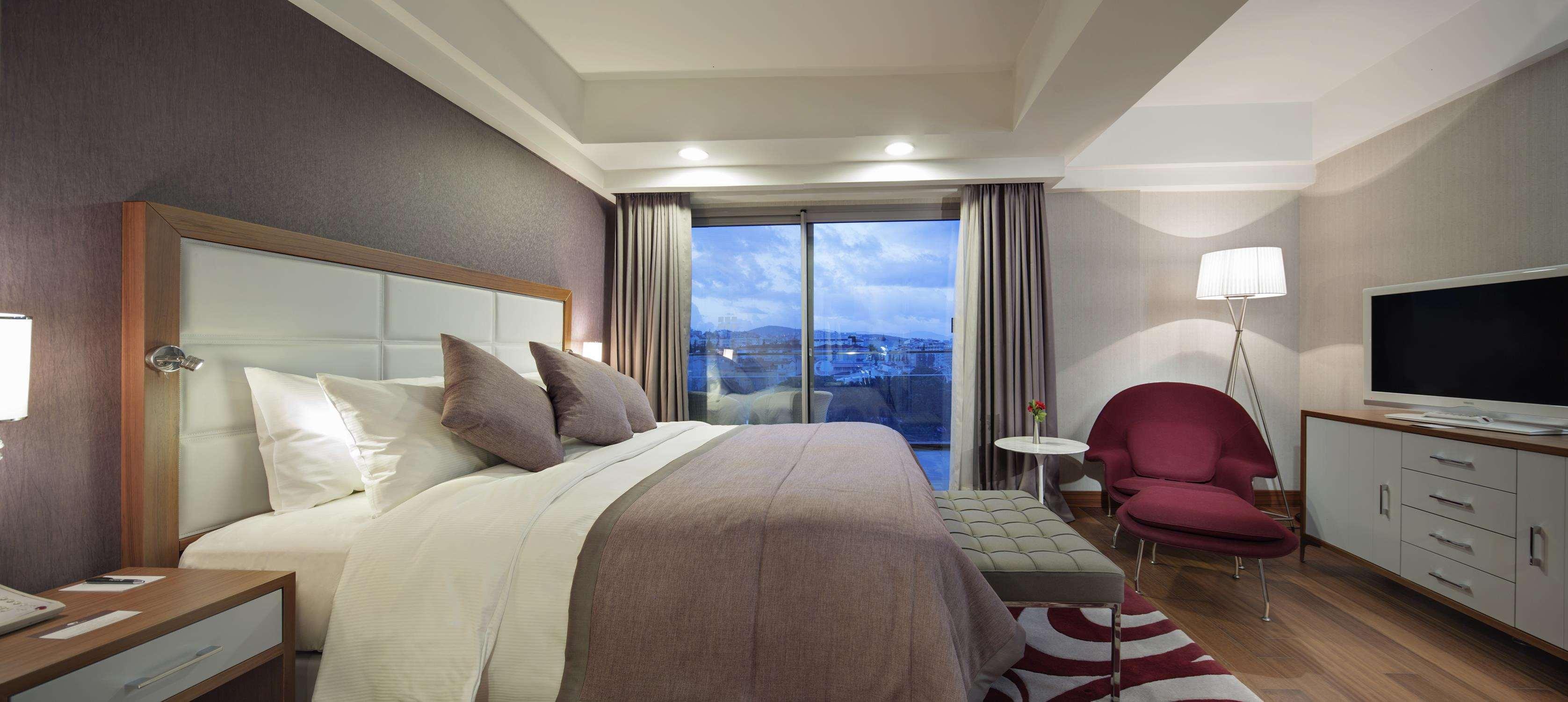 Doubletree By Hilton Kusadasi Bagian luar foto