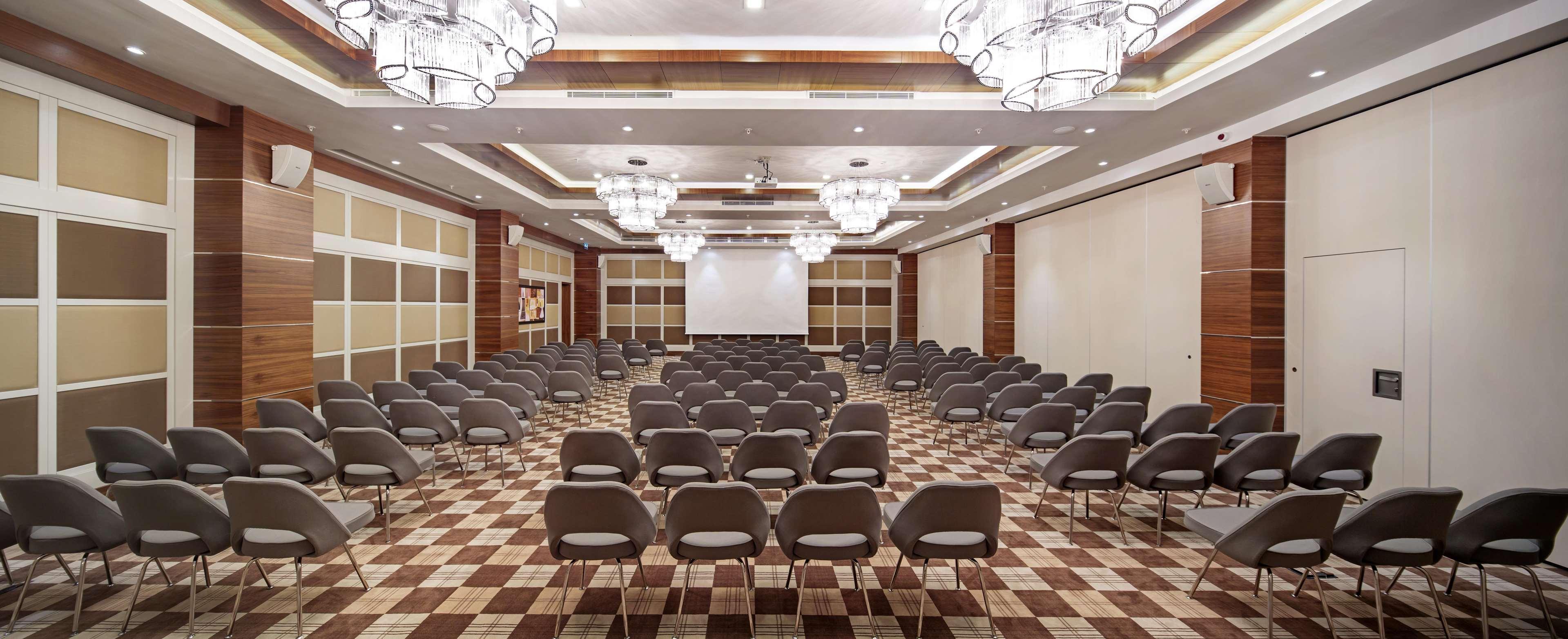Doubletree By Hilton Kusadasi Bagian luar foto
