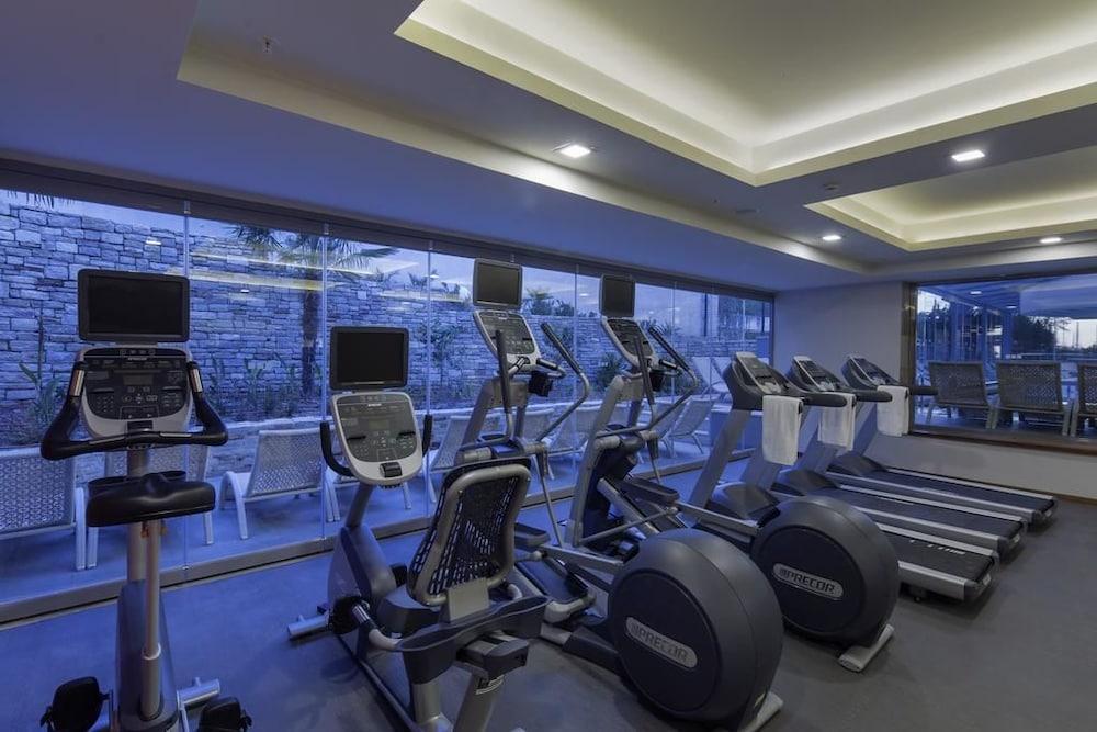 Doubletree By Hilton Kusadasi Bagian luar foto