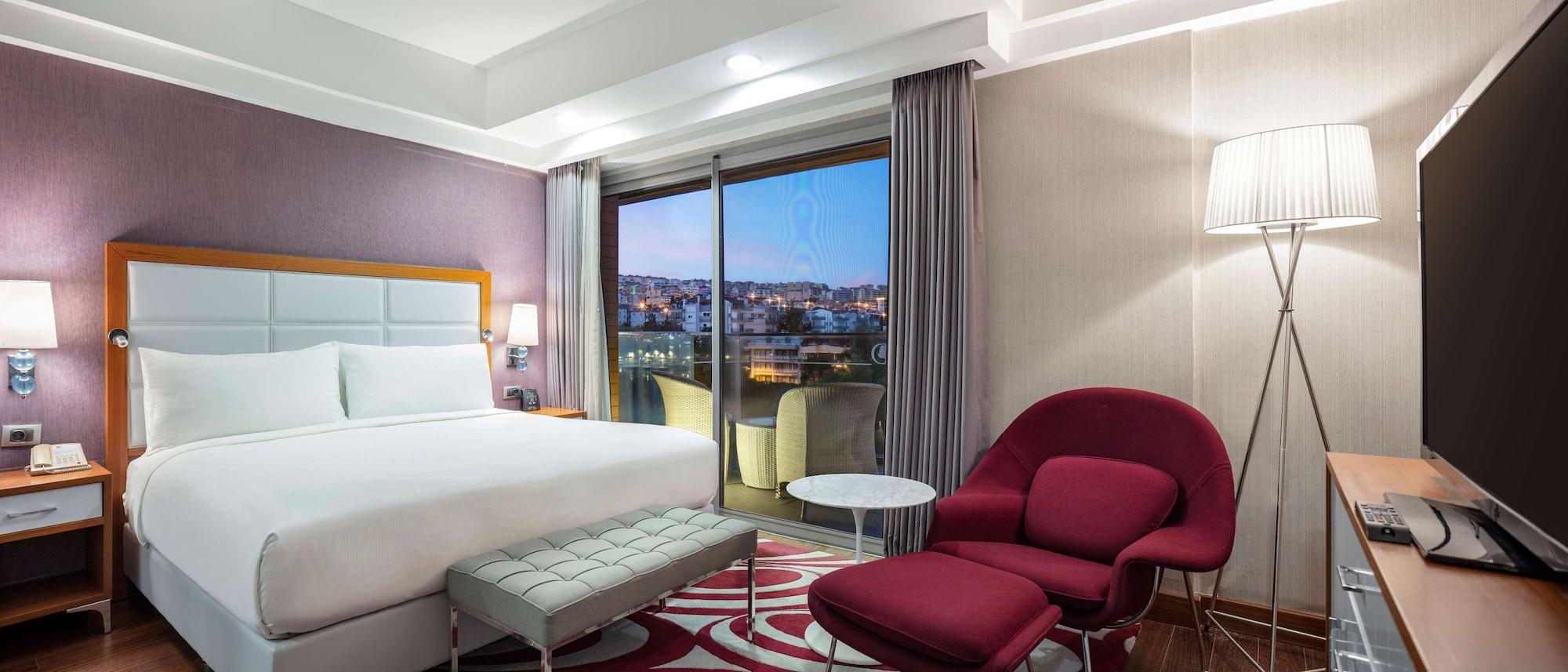 Doubletree By Hilton Kusadasi Bagian luar foto