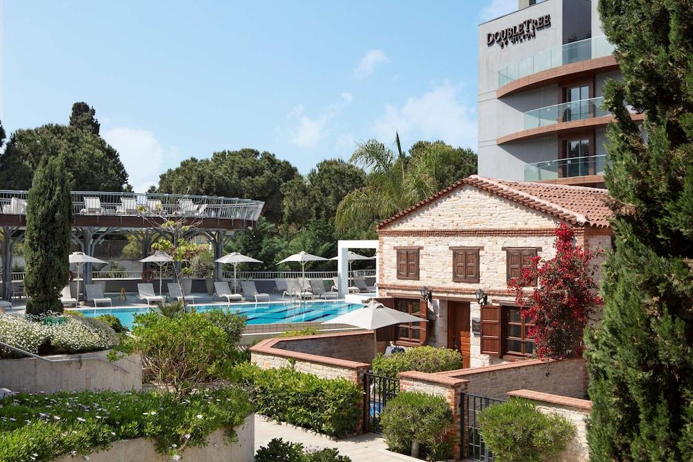 Doubletree By Hilton Kusadasi Bagian luar foto