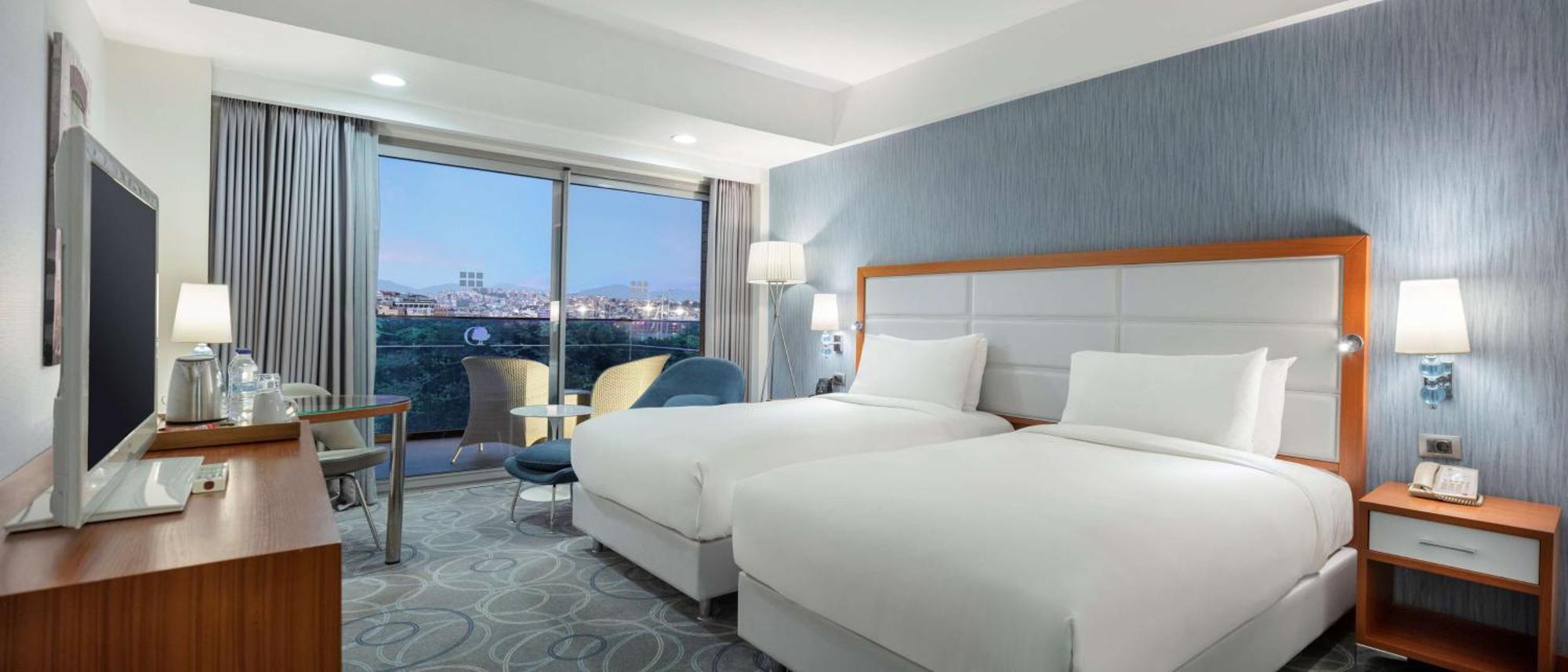 Doubletree By Hilton Kusadasi Bagian luar foto