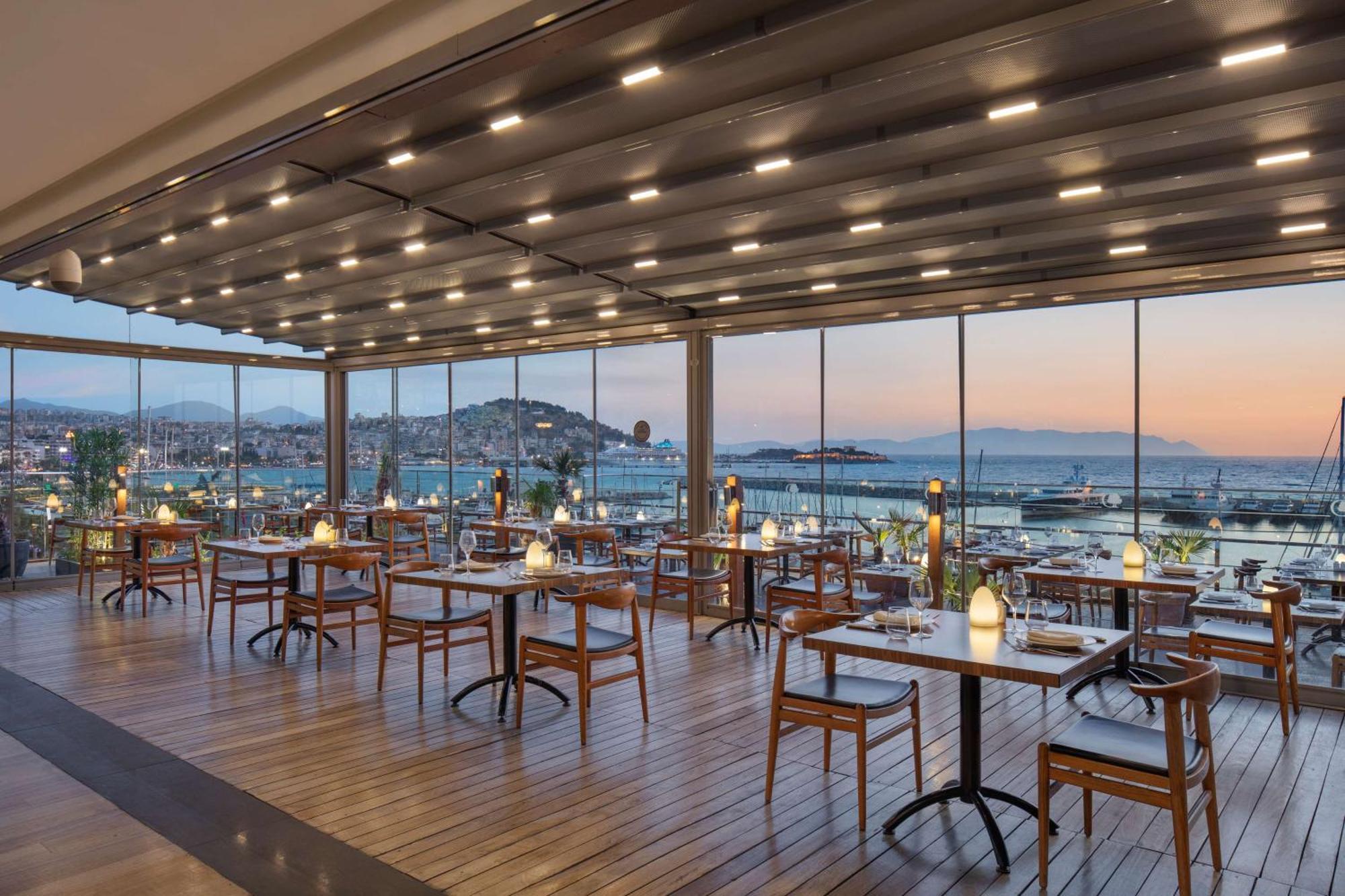 Doubletree By Hilton Kusadasi Bagian luar foto